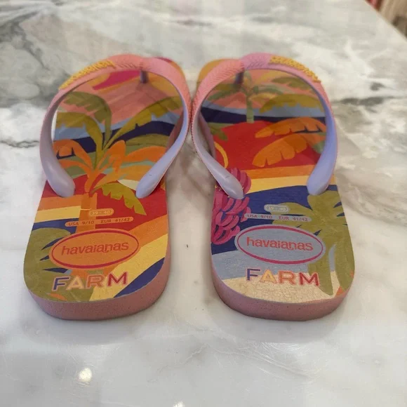 Havaianas Tropical Multicolor Flip Flops - Picture 2 of 3